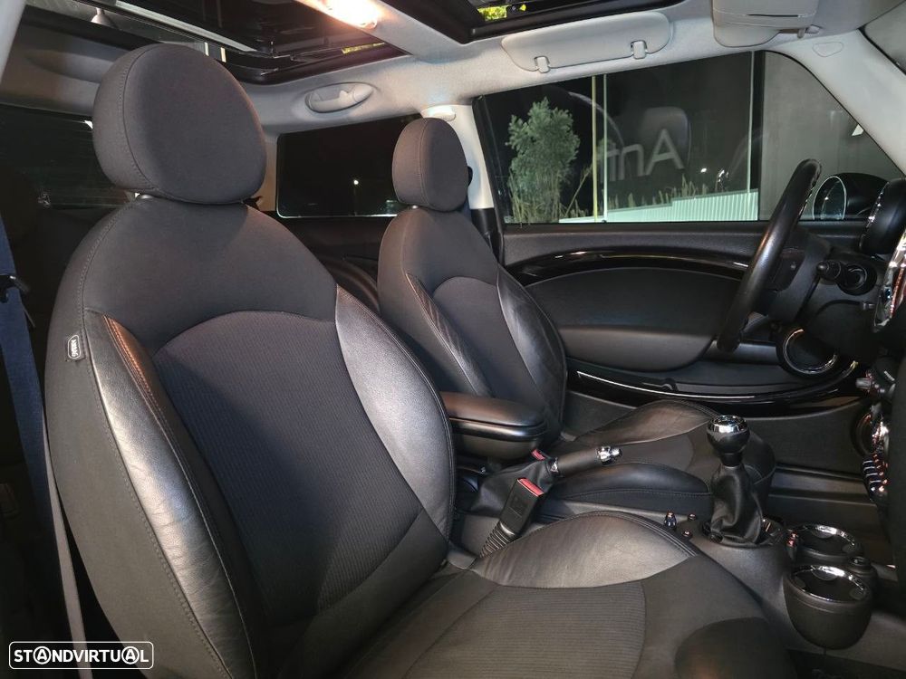 MINI 3 Portas Cooper D - 4