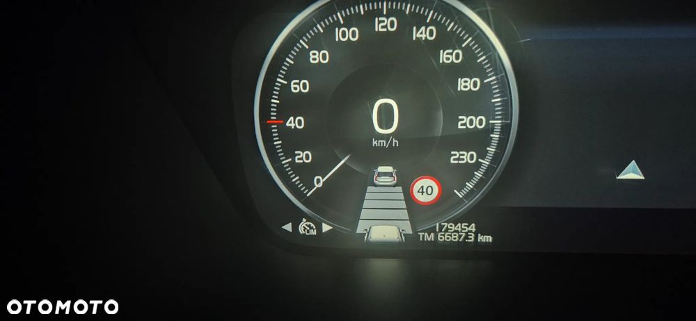 Volvo XC 90 D5 AWD R-Design 7os - 19