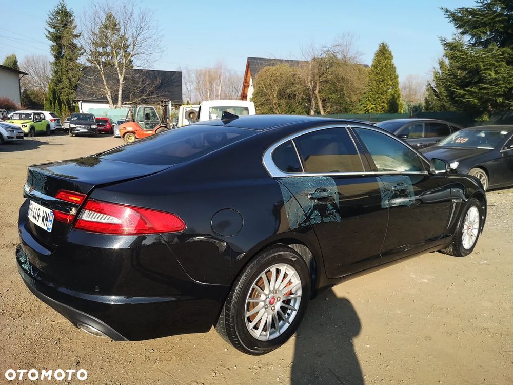 Jaguar XF 2.2 D Premium Luxury - 5
