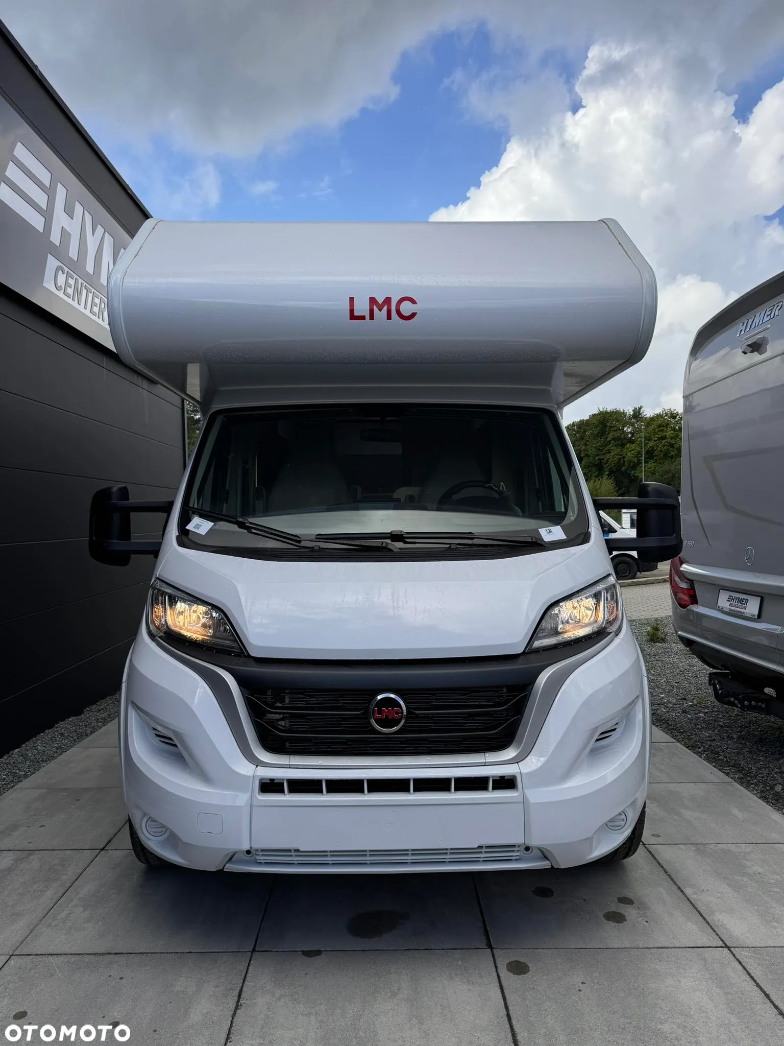 LMC Tourer A690 - samochód DEMO - 10