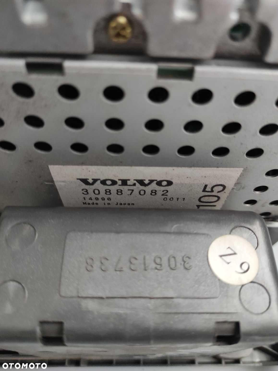 Radio oryginalne HU-105 z ramką VOLVO V40, OE: 308.870.082 - 3