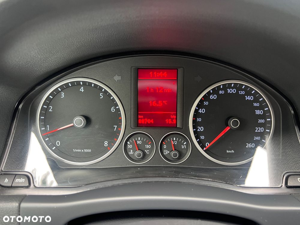 Volkswagen Tiguan - 19