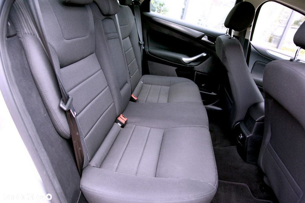 Ford Mondeo - 17
