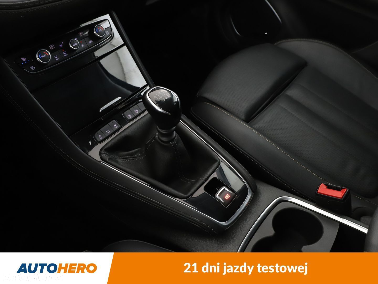 Opel Grandland X 1.2 T Ultimate S&S - 28