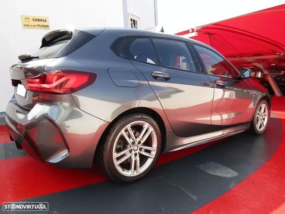 BMW 116 d Pack Desportivo M - 8