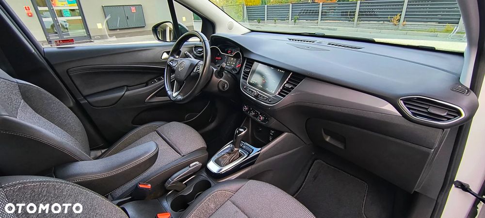 Opel Crossland X - 8
