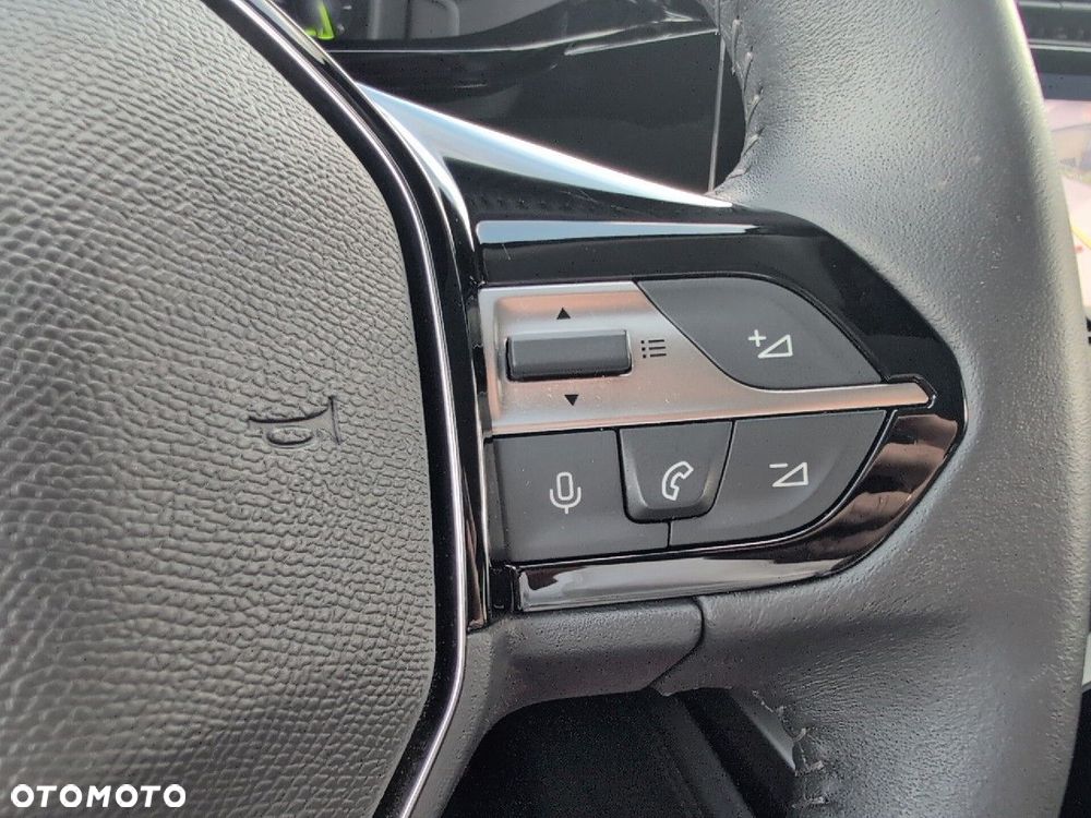 Peugeot 308 1.2 PureTech Allure S&S EAT8 - 20