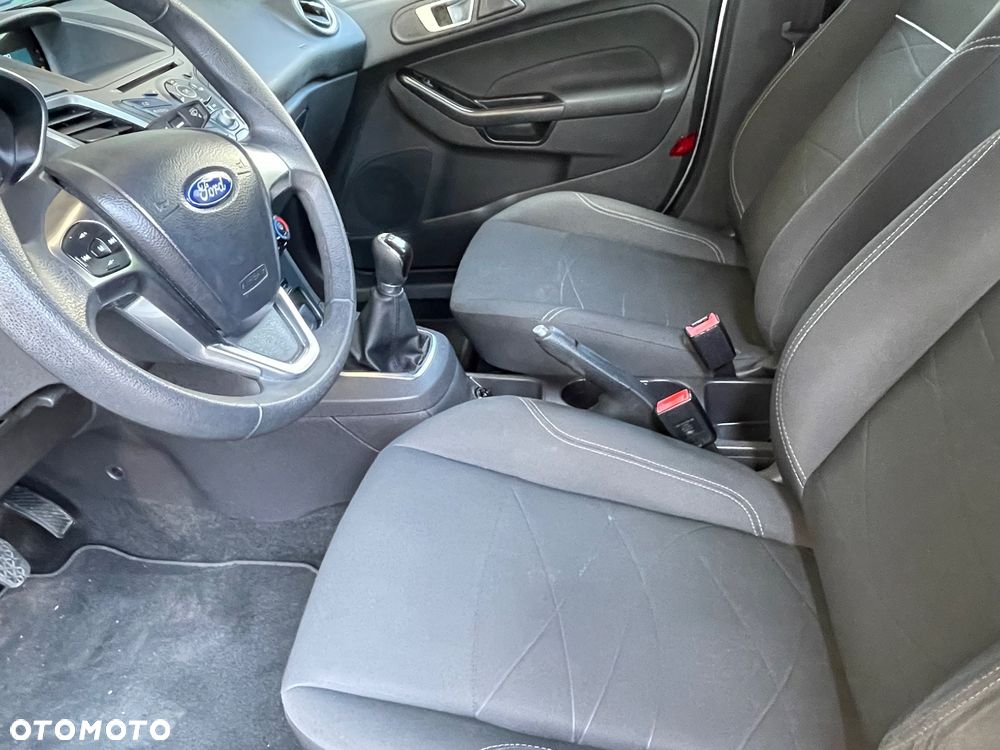 Ford Fiesta 1.25 Champions Edition - 4