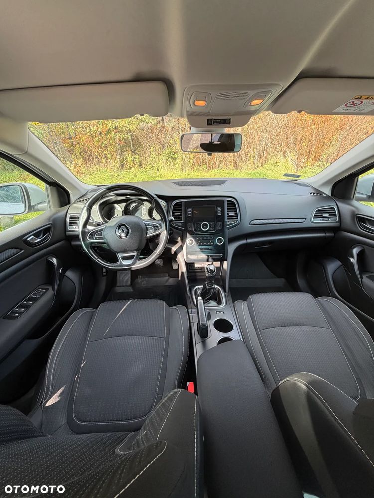 Renault Megane 1.5 Blue dCi Business - 13