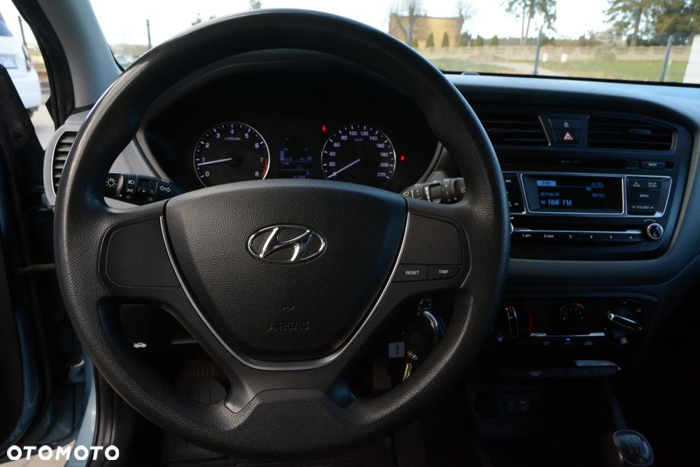 Hyundai i20 - 13