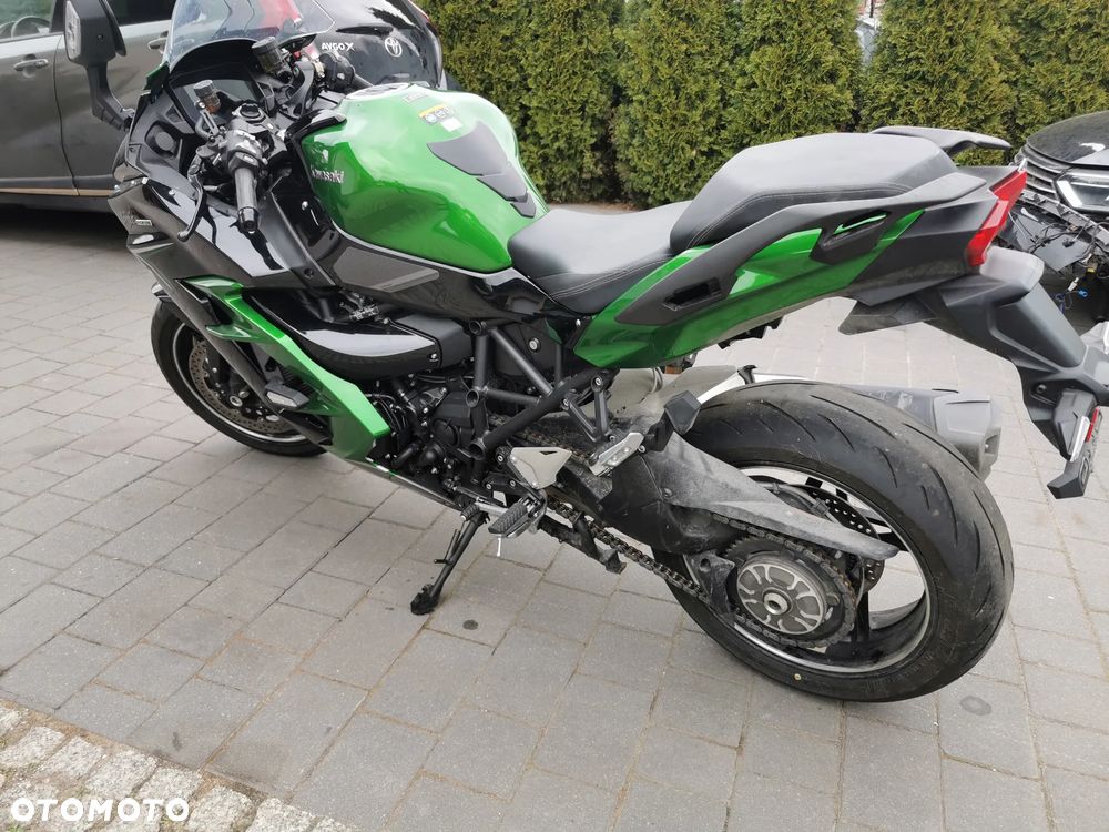 Kawasaki Ninja H2 SX - 3