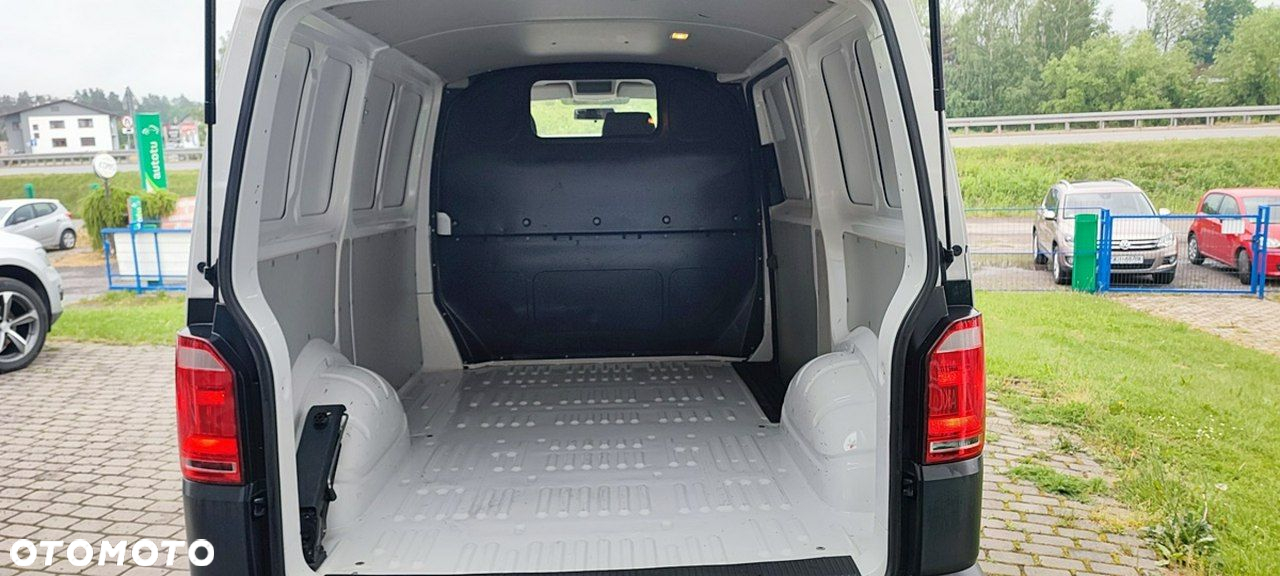 Volkswagen Transporter - 9