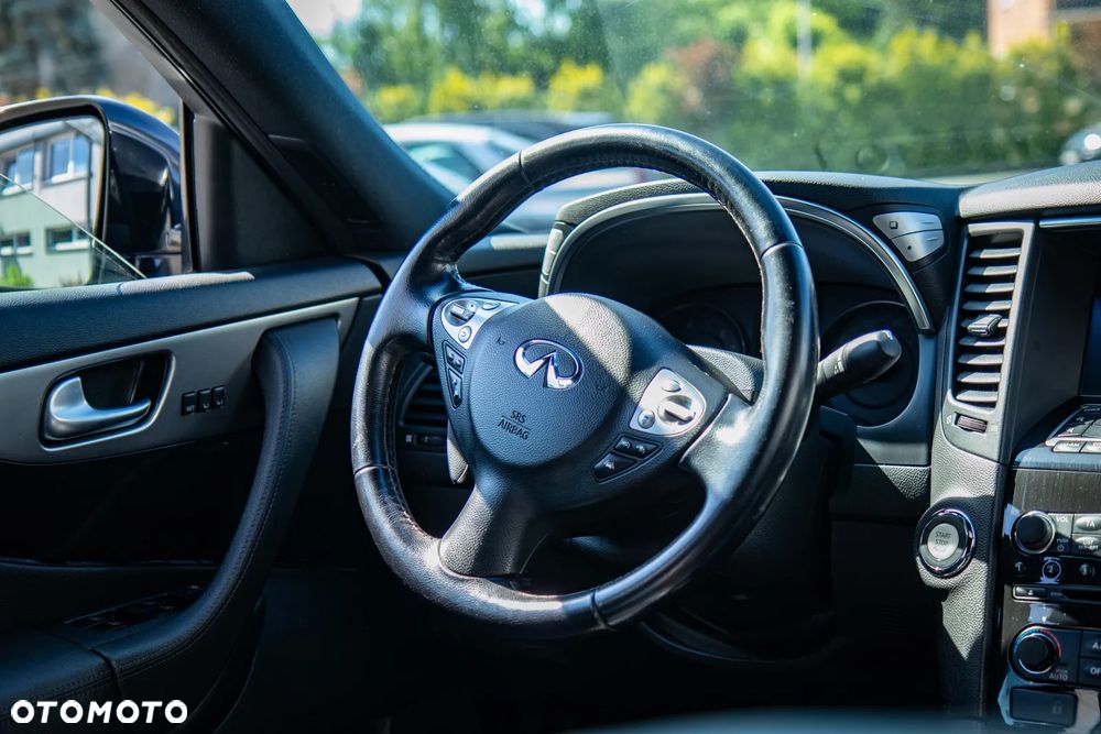 Infiniti Q70 3.7 S Premium - 19