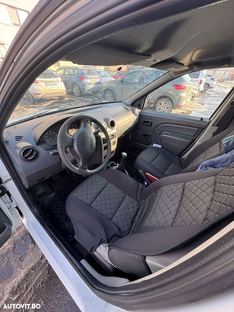 Dacia Logan - 5