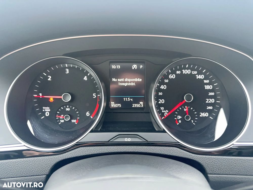 Volkswagen Passat 2.0 TDI DSG Comfortline - 9