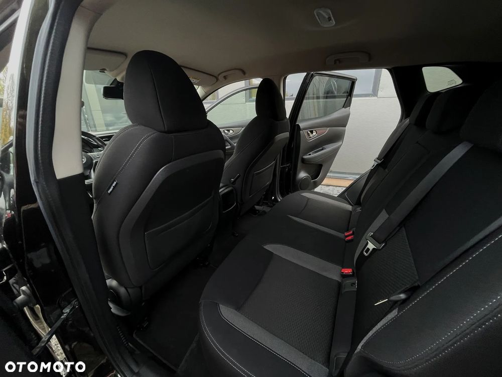 Nissan Qashqai 1.3 DIG-T TEKNA - 21