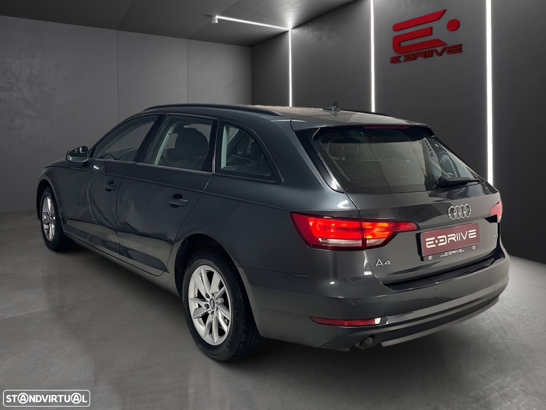 Audi A4 Avant 2.0 TDI Advance - 4