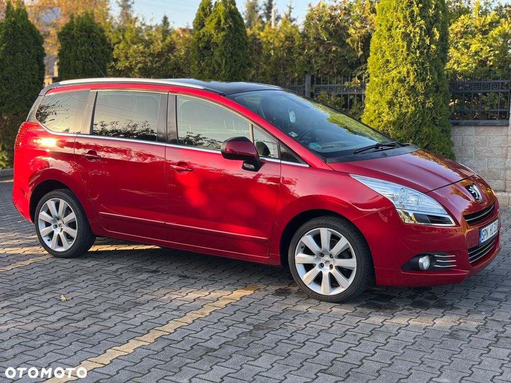 Peugeot 5008 2010 photo 2