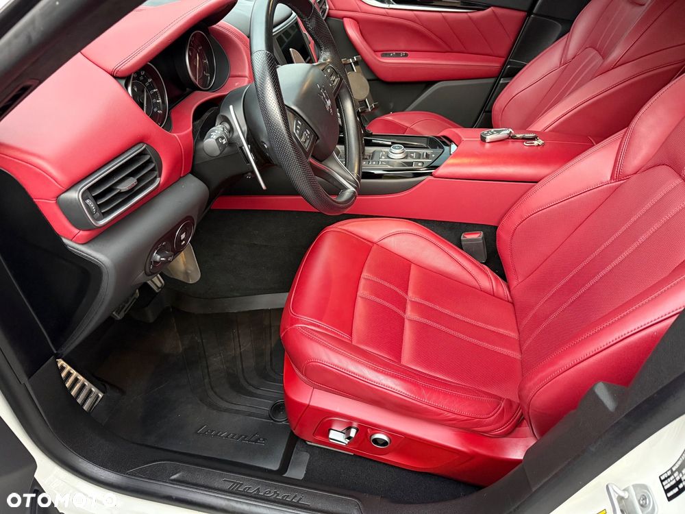 Maserati Levante - 13