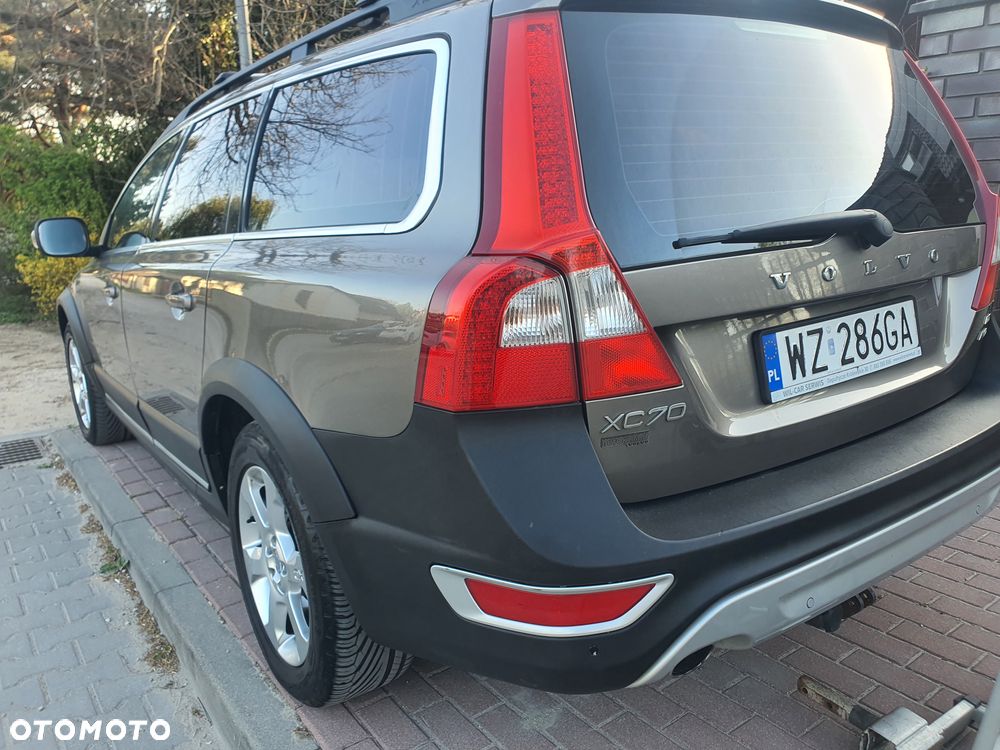 Volvo XC 70 D5 AWD Momentum - 12