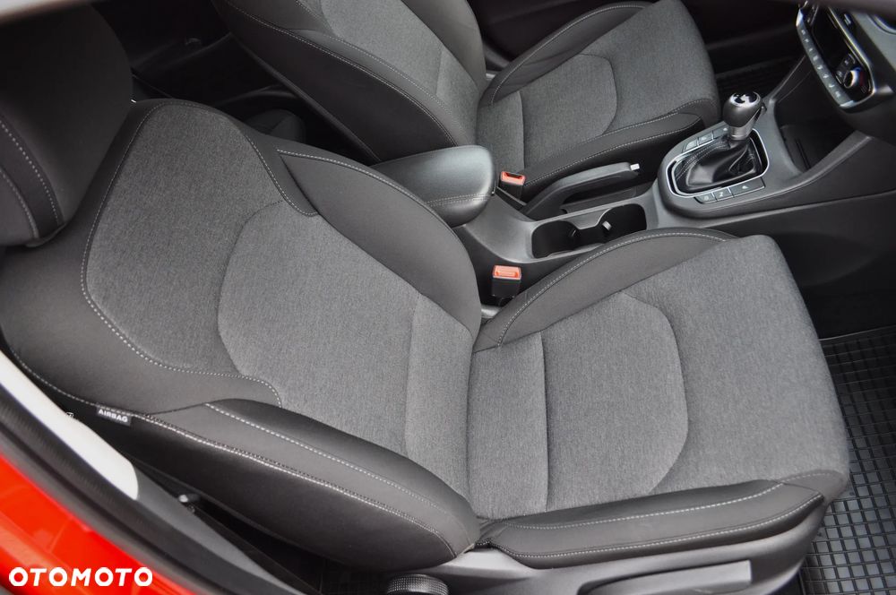 Hyundai i30 1.5 T-GDI 48V Premium DCT - 26
