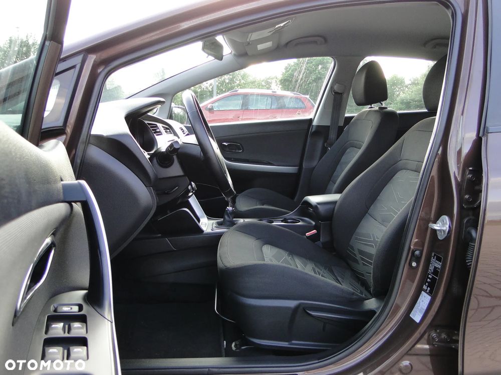 Kia Ceed - 6