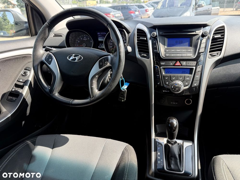Hyundai i30 1.6 Automatik Style - 10