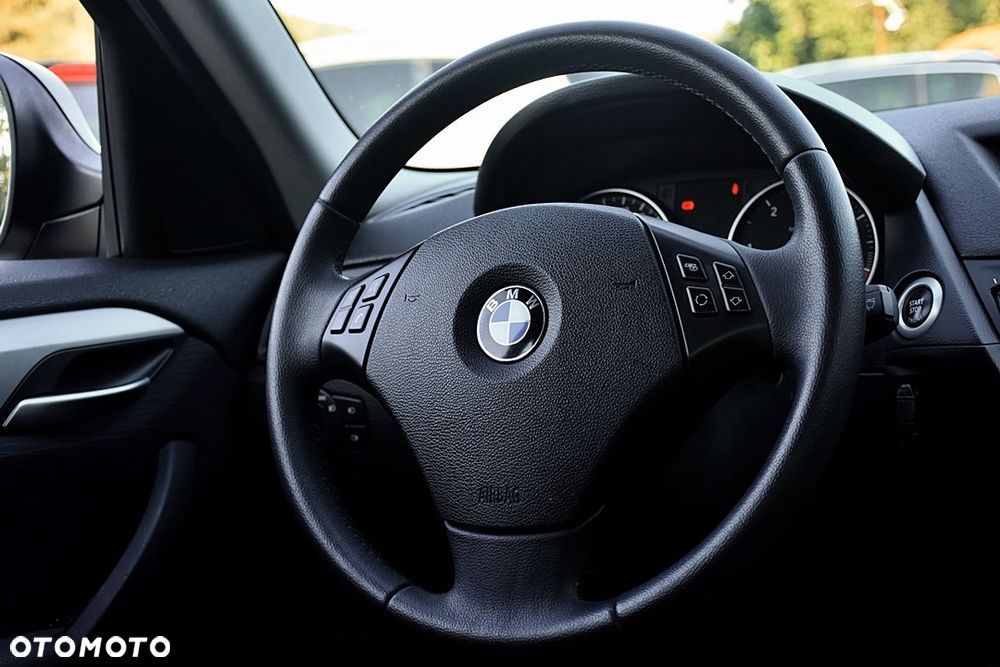 BMW X1 sDrive18d xLine - 21