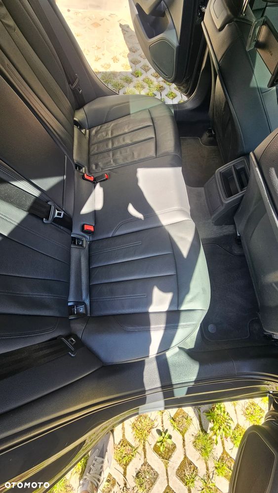 Audi A4 Avant 2.0 TDI design - 15