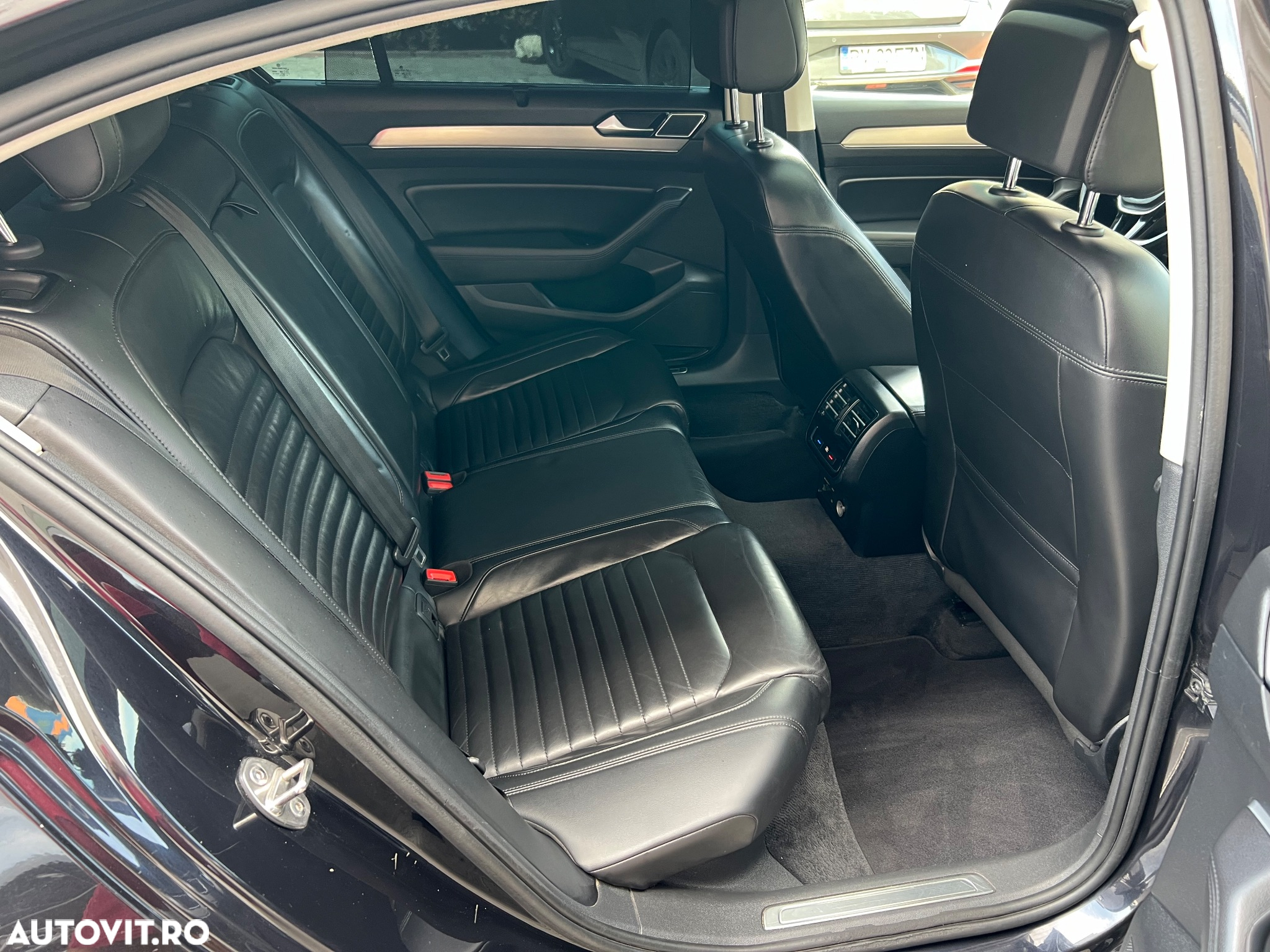 Volkswagen Passat 2.0 TDI (BlueMotion Technology) DSG Highline - 22