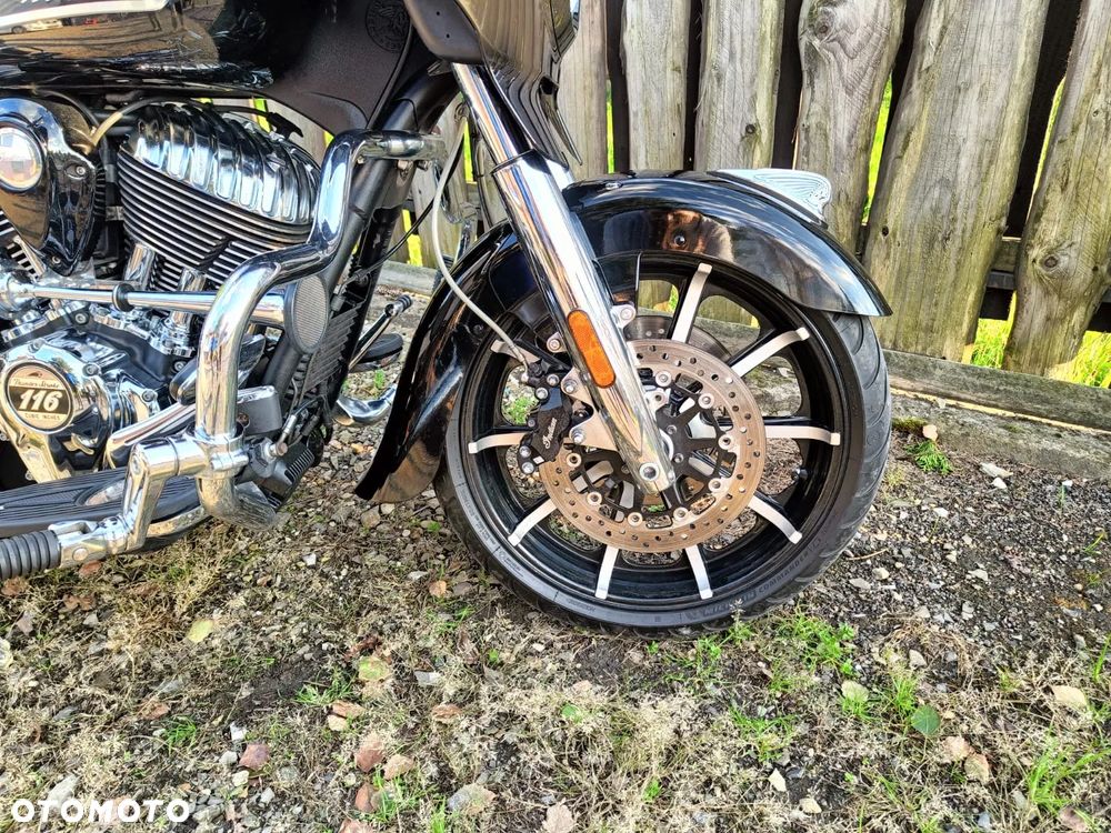 Indian Roadmaster - 4