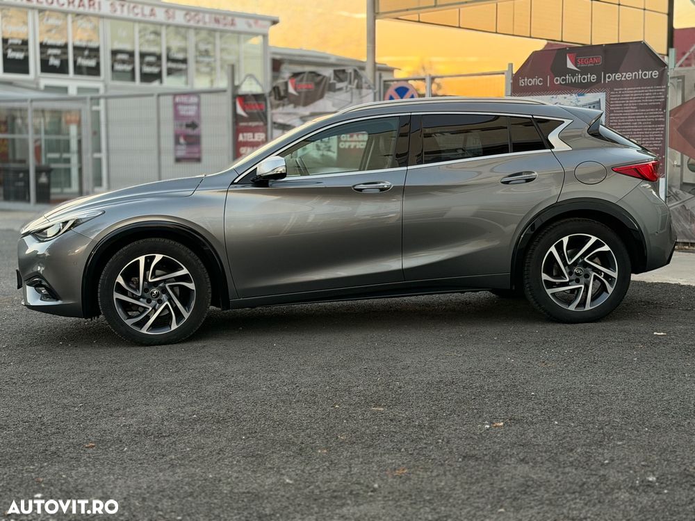Infiniti Q30 1.5d Premium Tech - 14