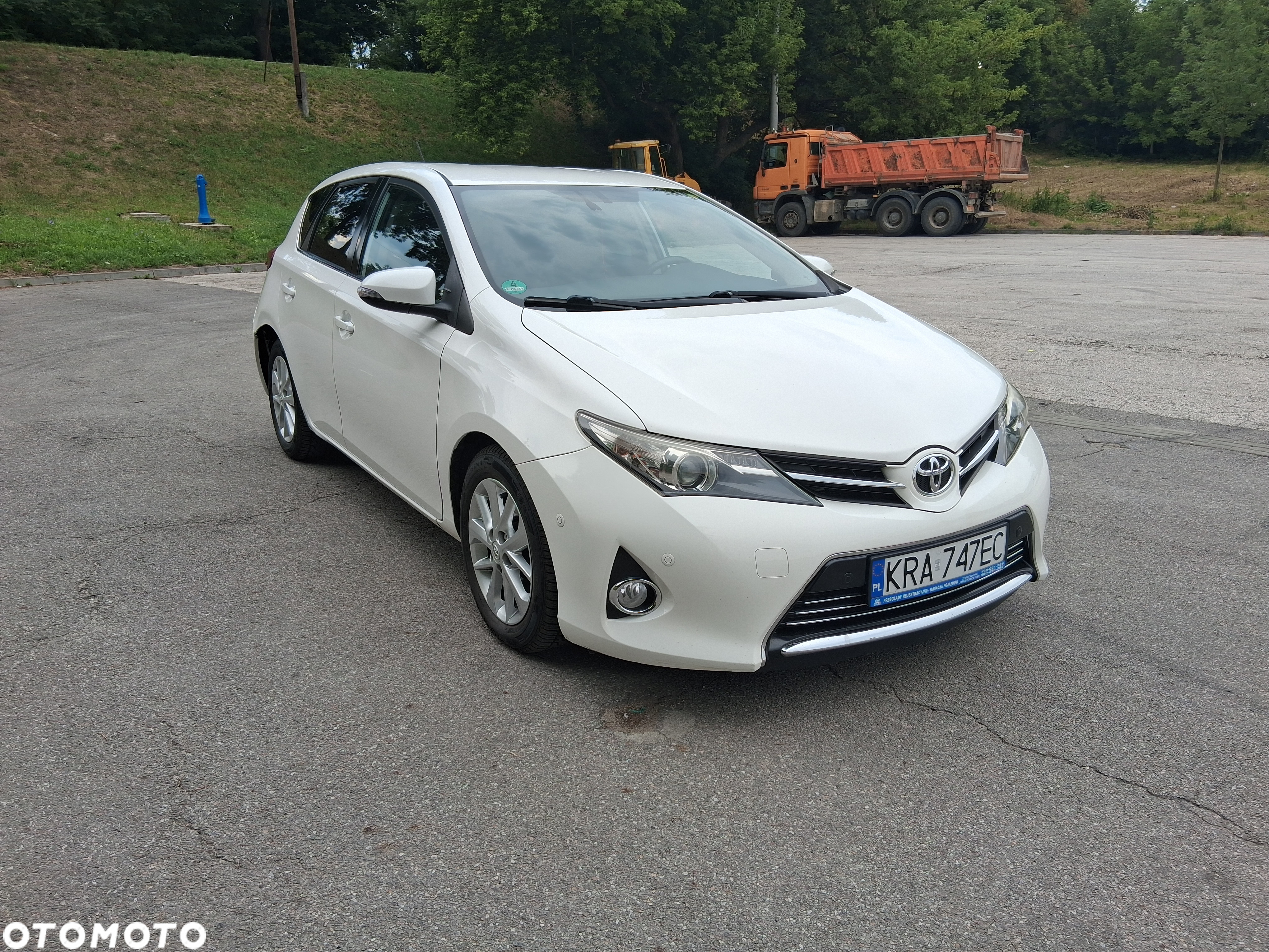 Toyota Auris 2.0 D-4D Dynamic - 3