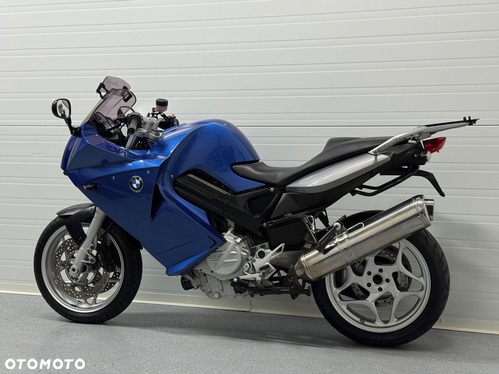 BMW F - 11
