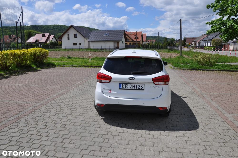 Kia Carens 1.6 GDI L - 6