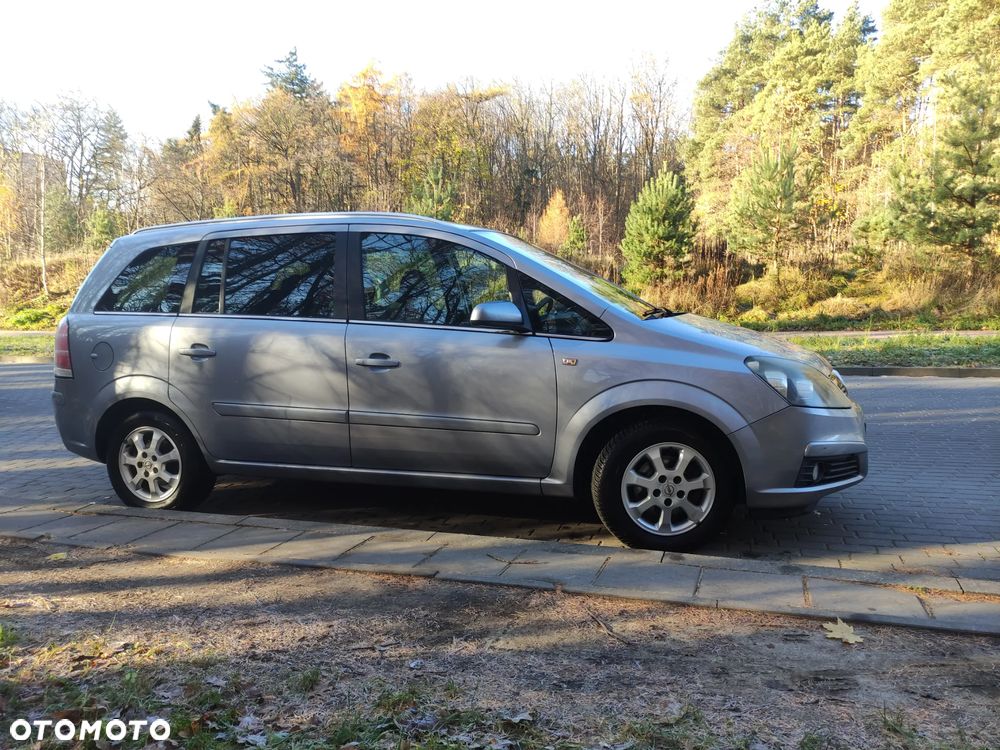 Opel Zafira 1.6 - 9
