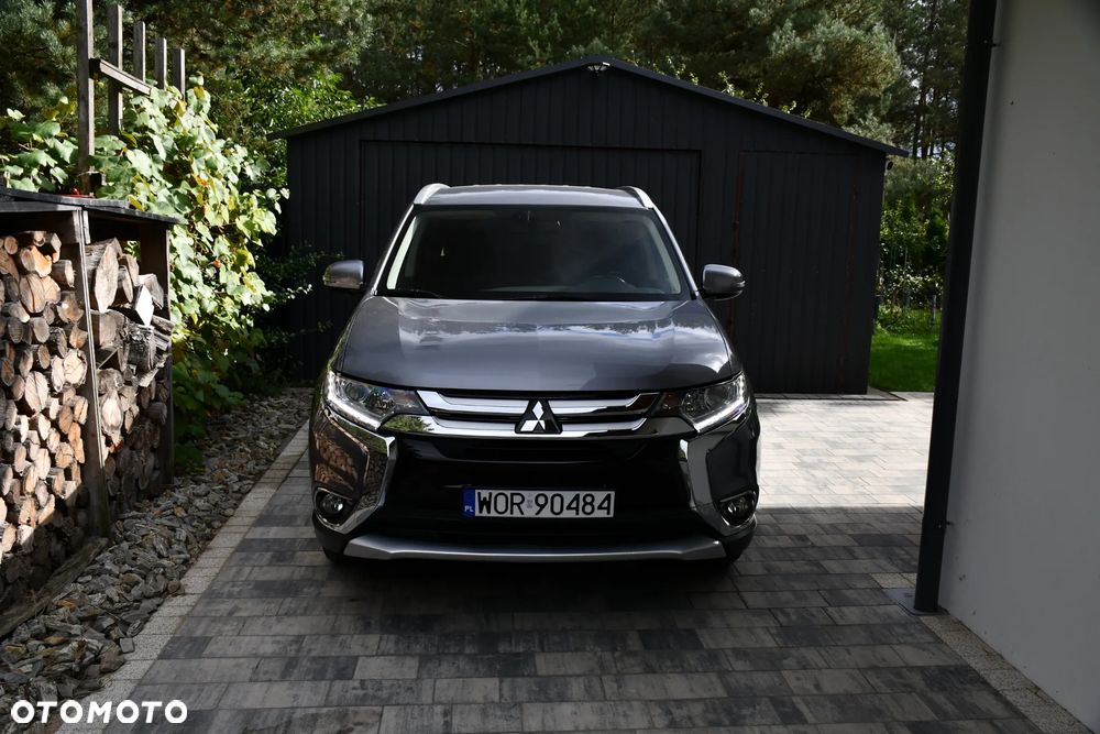 Mitsubishi Outlander - 3