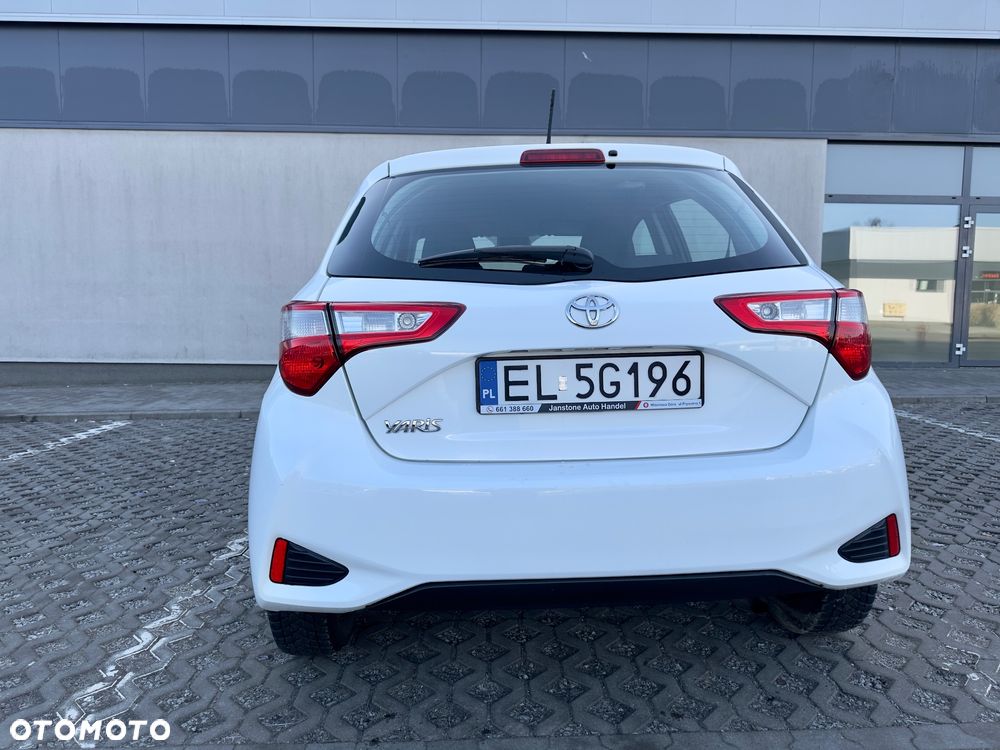 Toyota Yaris 1.0 Life EU6 - 11