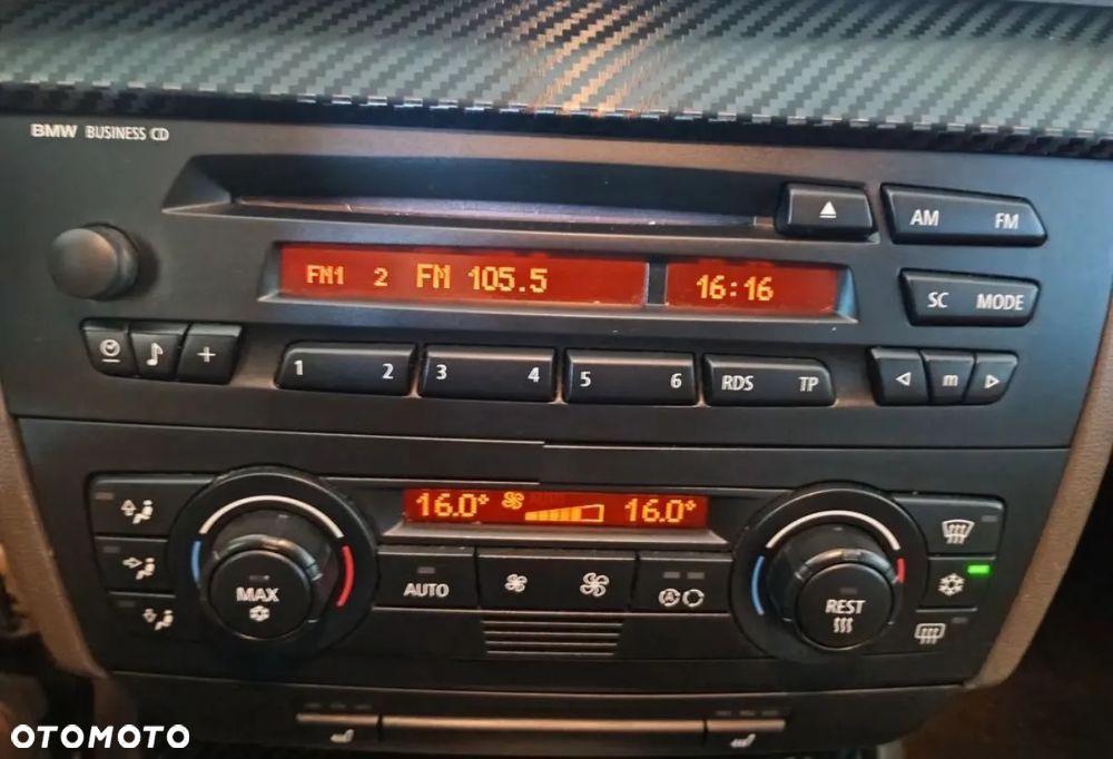 BMW Seria 1 120i - 7