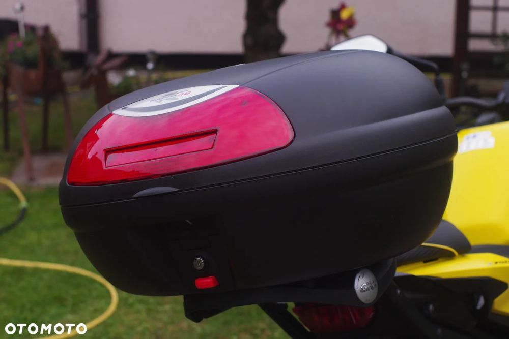 Honda CB - 4
