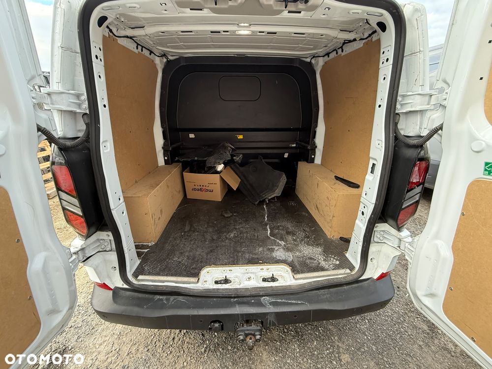Ford Transit Custom - 17