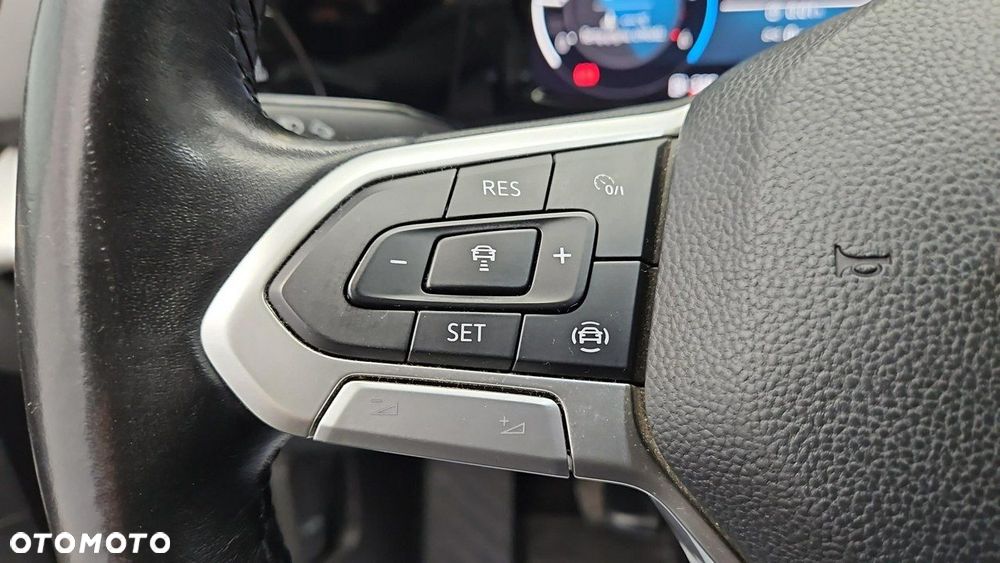 Volkswagen Golf - 16