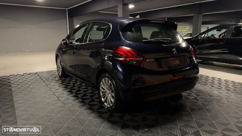 Peugeot 208 1.5 BlueHDi Allure - 3