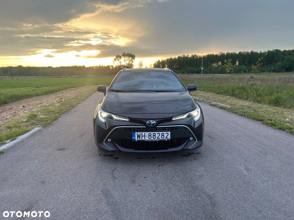 Toyota Corolla 2.0 Hybrid Executive - 11