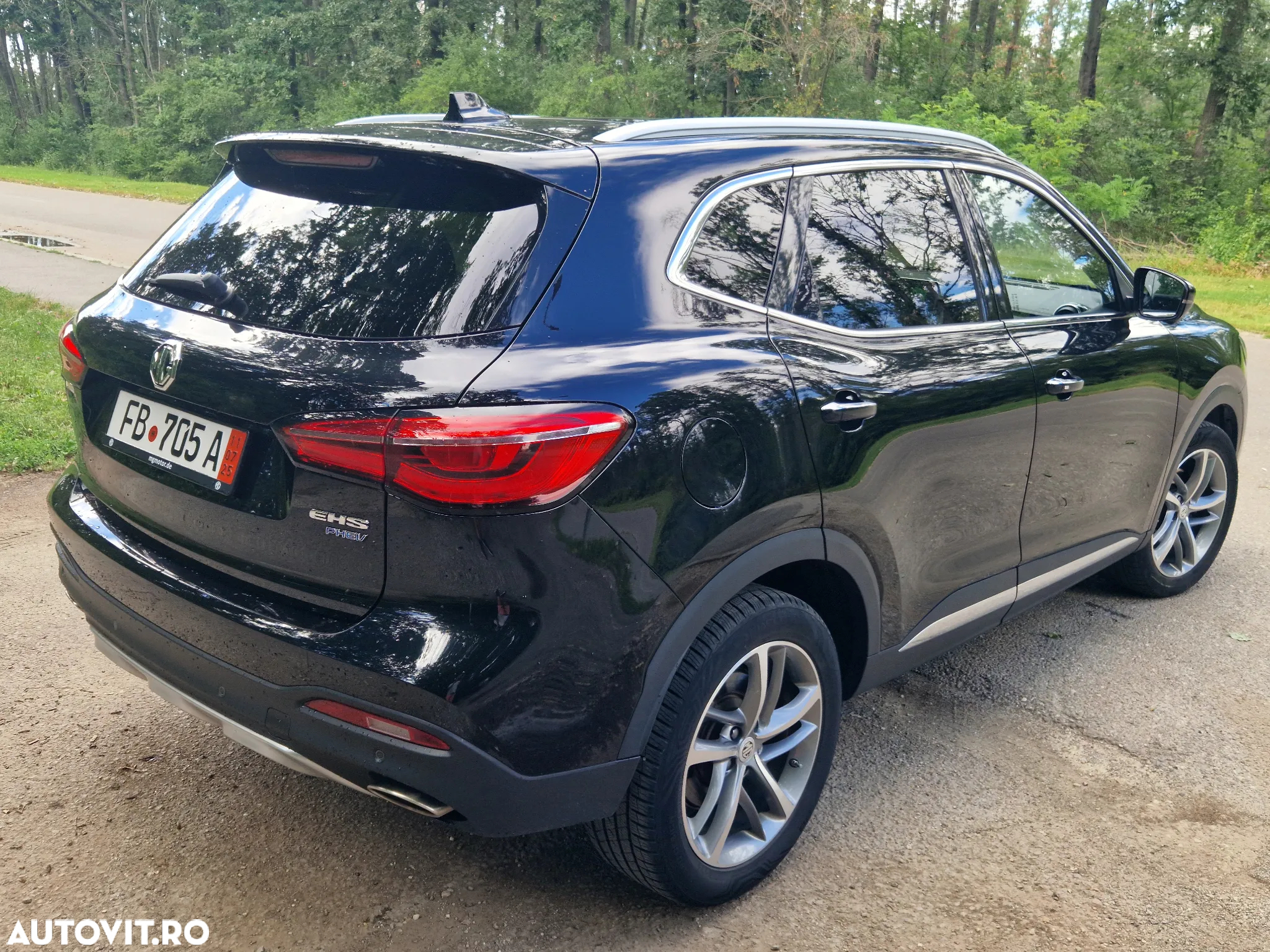 MG EHS 1.5T-GDI PHEV Luxury - 4