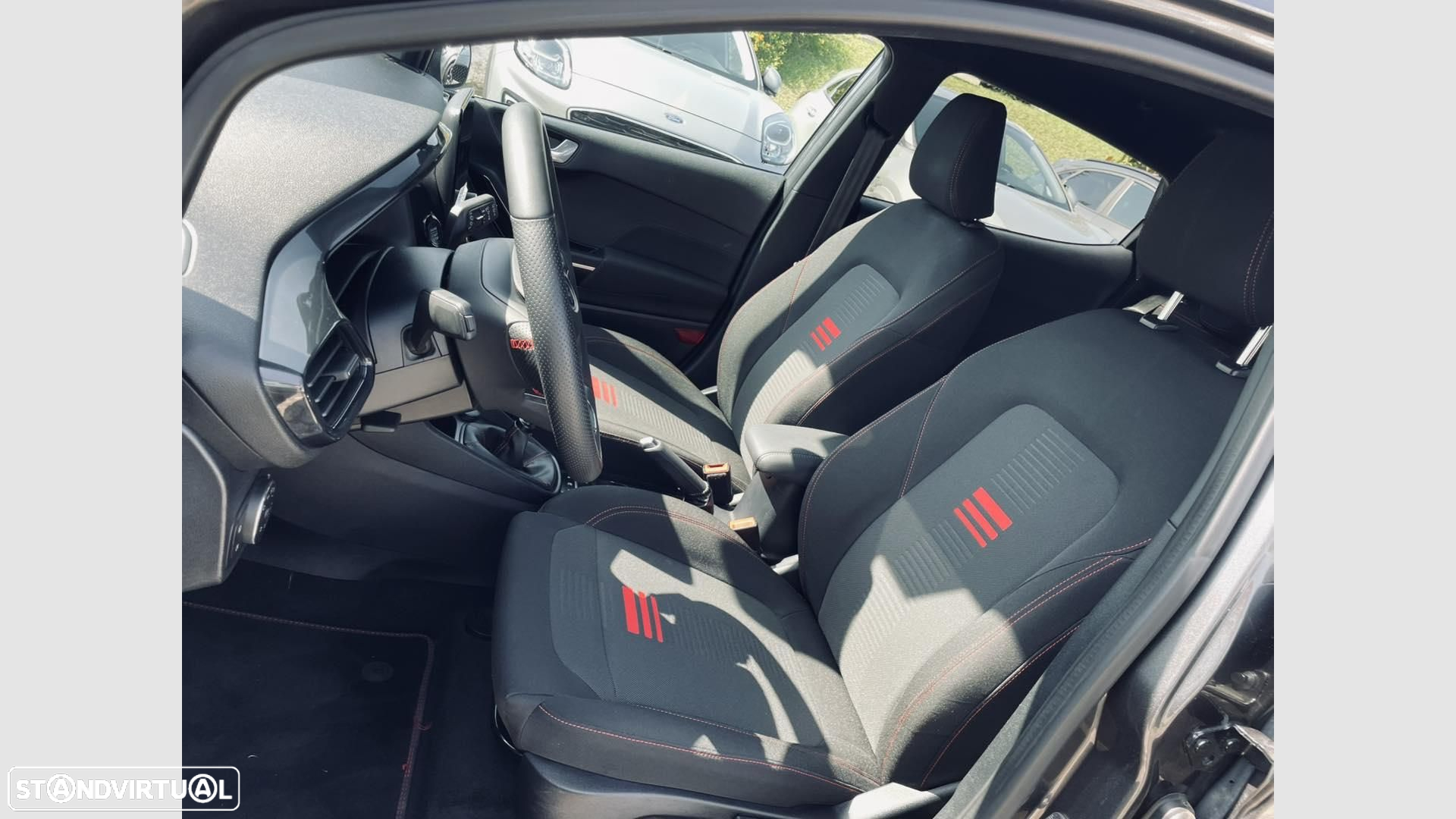 Ford Fiesta 1.0 EcoBoost ST-Line - 11