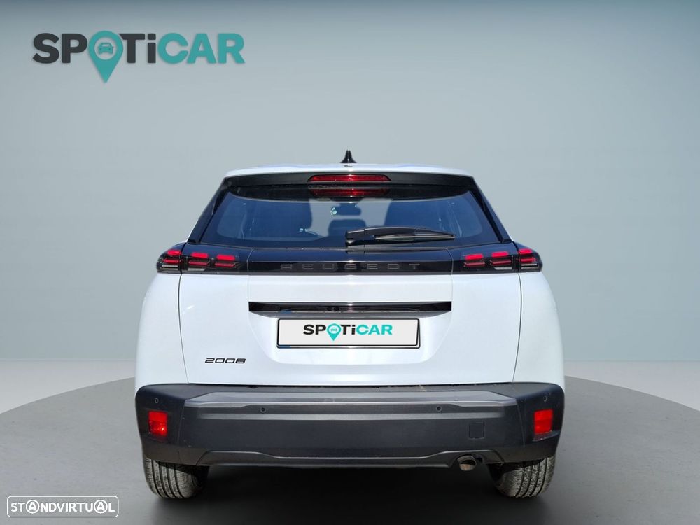 Peugeot 2008 1.2 PureTech Active — fotografia 7