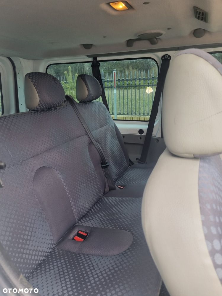 Renault Trafic L1H1 Passenger Lux - 6