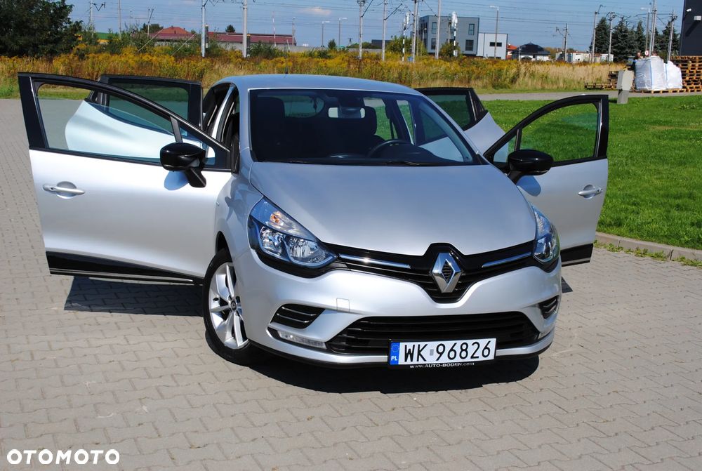 Renault Clio 1.2 16V 75 LIMITED - 30