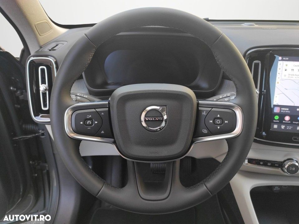 Volvo XC 40 B4 AT FWD MHEV Plus Dark - 10